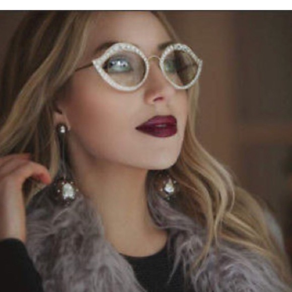 Gucci cat eye translucent lens glasses 41mm ๐ - Picture 6 of 8